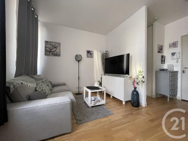 Appartement F2 à vendre - 2 pièces - 40.65 m2 - EVRY - 91 - ILE-DE-FRANCE - Century 21 Eureka