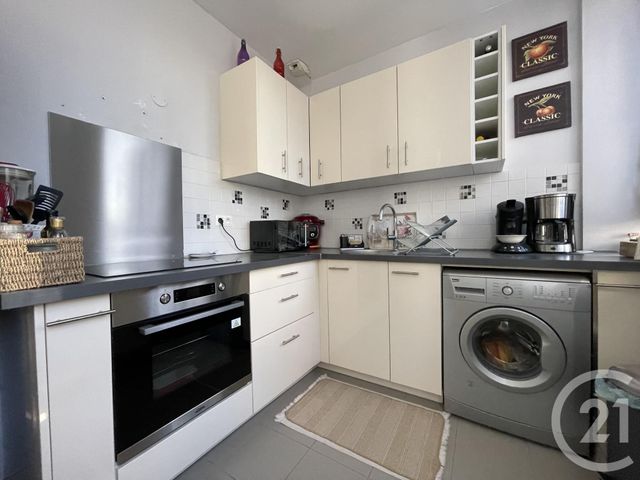 Appartement F2 à vendre - 2 pièces - 40.65 m2 - EVRY - 91 - ILE-DE-FRANCE - Century 21 Eureka