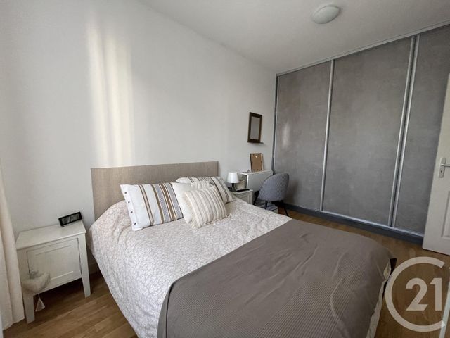 Appartement F2 à vendre - 2 pièces - 40.65 m2 - EVRY - 91 - ILE-DE-FRANCE - Century 21 Eureka