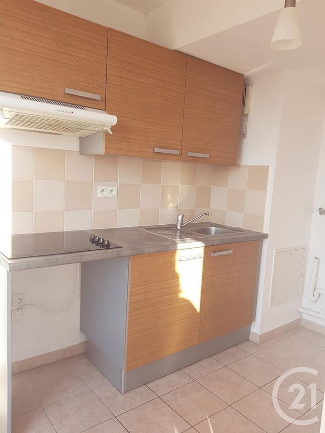 Appartement F3 à vendre - 3 pièces - 60.02 m2 - EVRY - 91 - ILE-DE-FRANCE - Century 21 Eureka