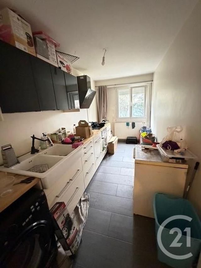 Appartement F2 à vendre - 2 pièces - 42.98 m2 - EVRY - 91 - ILE-DE-FRANCE - Century 21 Eureka