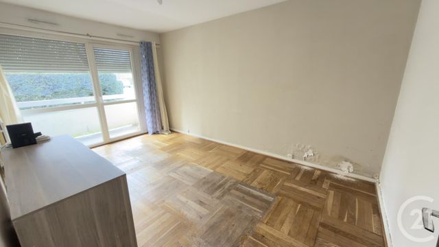 Appartement F2 à vendre - 2 pièces - 42.98 m2 - EVRY - 91 - ILE-DE-FRANCE - Century 21 Eureka