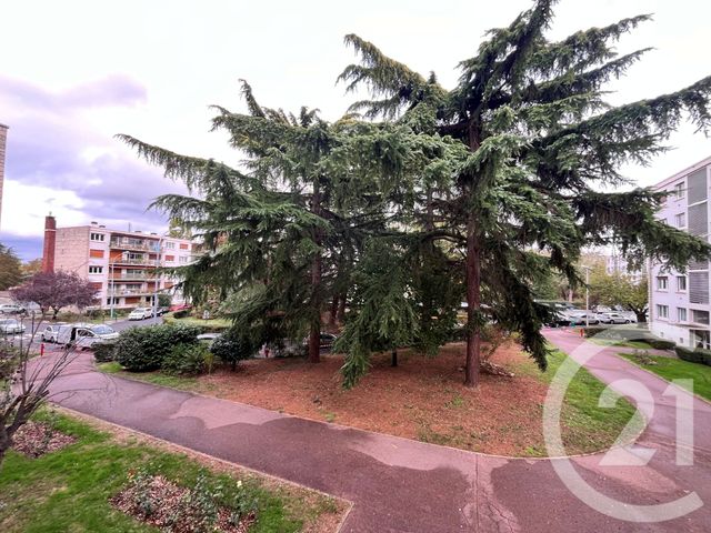 Appartement F3 à vendre - 3 pièces - 62.7 m2 - EVRY - 91 - ILE-DE-FRANCE - Century 21 Eureka