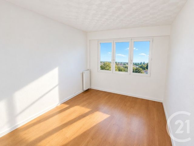 Appartement F3 à vendre - 3 pièces - 62.7 m2 - EVRY - 91 - ILE-DE-FRANCE - Century 21 Eureka