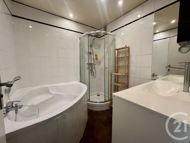 Appartement F4 à louer - 4 pièces - 84.3 m2 - RIS ORANGIS - 91 - ILE-DE-FRANCE - Century 21 Eureka