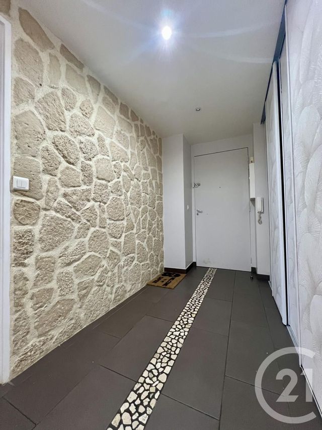 Appartement F4 à louer - 4 pièces - 84.3 m2 - RIS ORANGIS - 91 - ILE-DE-FRANCE - Century 21 Eureka