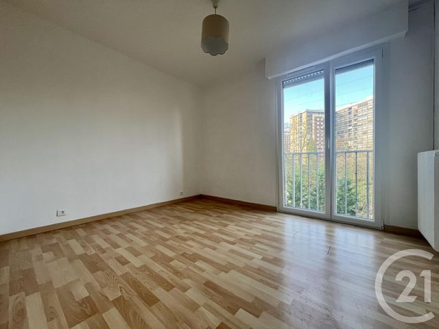 Appartement F4 à louer - 4 pièces - 84.3 m2 - RIS ORANGIS - 91 - ILE-DE-FRANCE - Century 21 Eureka