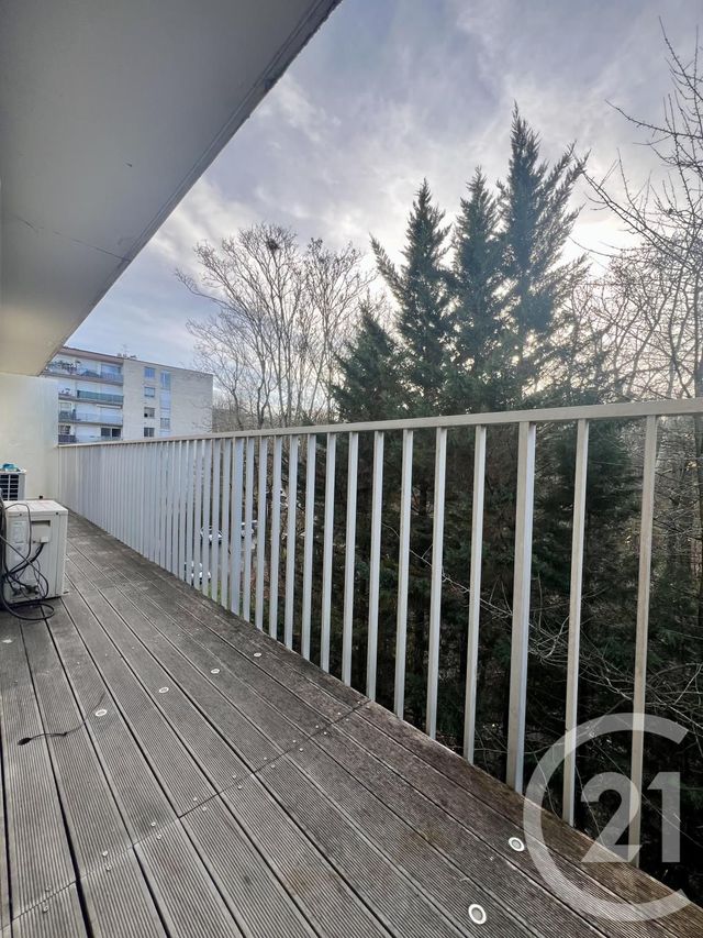 Appartement F4 à louer - 4 pièces - 84.3 m2 - RIS ORANGIS - 91 - ILE-DE-FRANCE - Century 21 Eureka