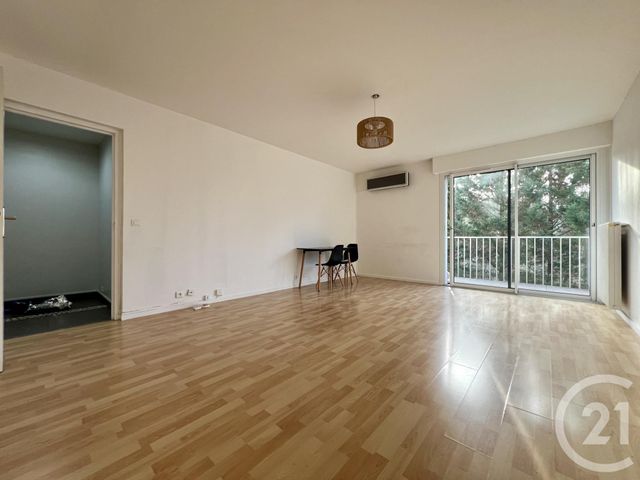 Appartement F4 à louer - 4 pièces - 84.3 m2 - RIS ORANGIS - 91 - ILE-DE-FRANCE - Century 21 Eureka