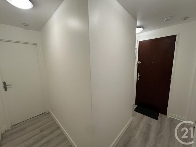 Appartement Chambre à louer - 1 pièce - 18.4 m2 - EVRY - 91 - ILE-DE-FRANCE - Century 21 Eureka