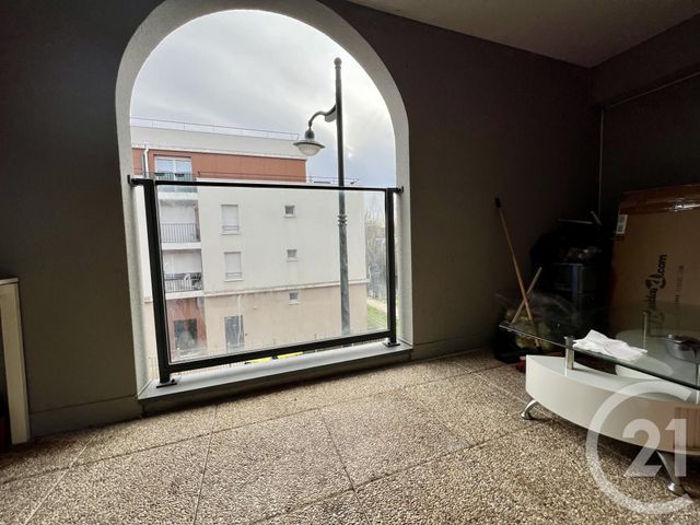 Appartement F3 à louer - 3 pièces - 57.33 m2 - CORBEIL ESSONNES - 91 - ILE-DE-FRANCE - Century 21 Eureka