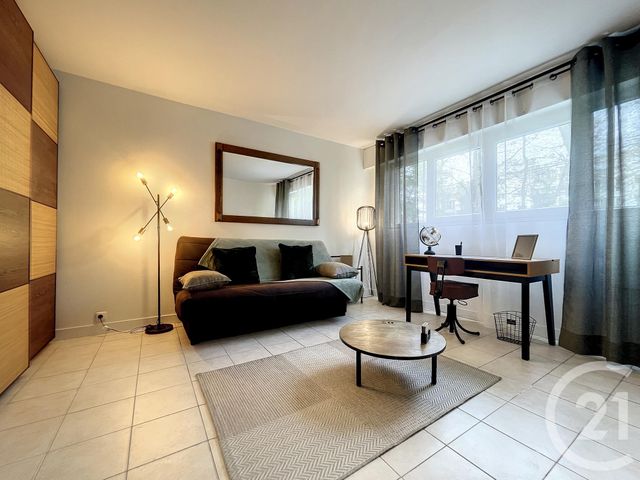 Appartement Studio à louer - 1 pièce - 22.46 m2 - EVRY - 91 - ILE-DE-FRANCE - Century 21 Eureka