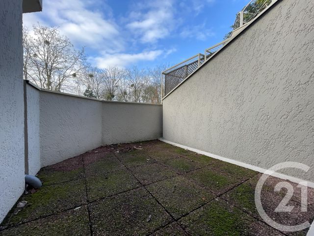 Appartement F2 bis à louer - 2 pièces - 58.61 m2 - EVRY - 91 - ILE-DE-FRANCE - Century 21 Eureka