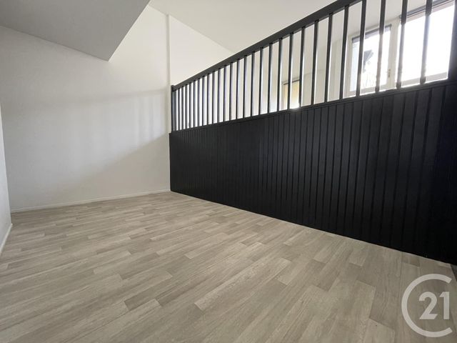 Appartement F2 bis à louer - 2 pièces - 58.61 m2 - EVRY - 91 - ILE-DE-FRANCE - Century 21 Eureka