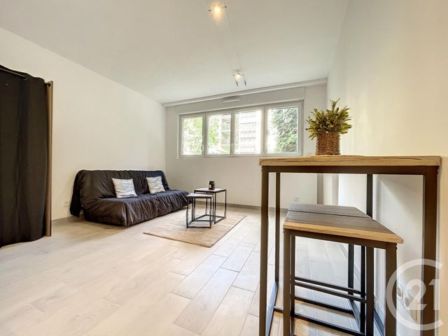 Appartement F1 à louer - 1 pièce - 21.59 m2 - EVRY - 91 - ILE-DE-FRANCE - Century 21 Eureka