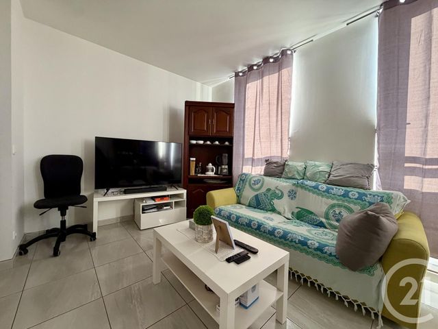 Appartement F2 à vendre - 2 pièces - 42.53 m2 - EVRY - 91 - ILE-DE-FRANCE - Century 21 Eureka