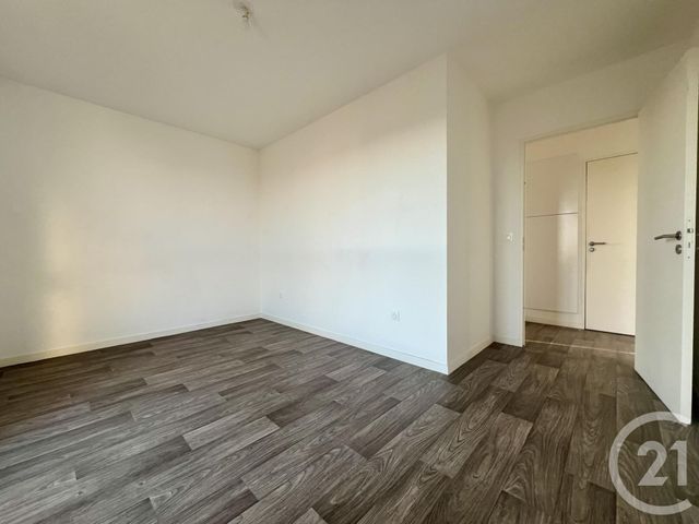 Appartement F3 à louer - 3 pièces - 64.43 m2 - EVRY - 91 - ILE-DE-FRANCE - Century 21 Eureka