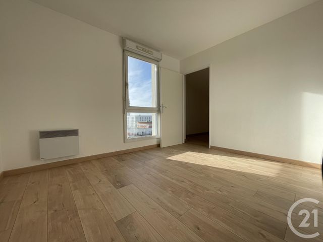 Appartement F3 à vendre - 3 pièces - 61.7 m2 - EVRY - 91 - ILE-DE-FRANCE - Century 21 Eureka