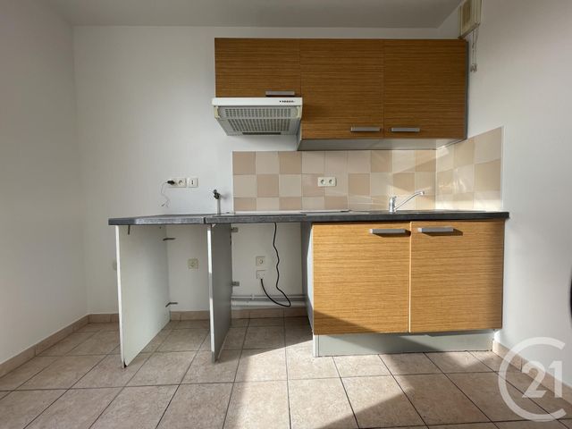 Appartement F3 à vendre - 3 pièces - 61.7 m2 - EVRY - 91 - ILE-DE-FRANCE - Century 21 Eureka