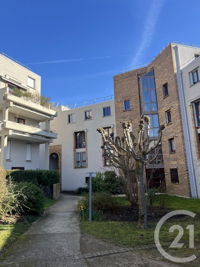 Appartement F5 à louer - 5 pièces - 90.71 m2 - ETIOLLES - 91 - ILE-DE-FRANCE - Century 21 Eureka
