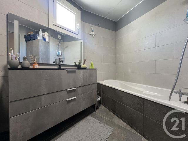 Appartement F5 à louer - 5 pièces - 90.71 m2 - ETIOLLES - 91 - ILE-DE-FRANCE - Century 21 Eureka