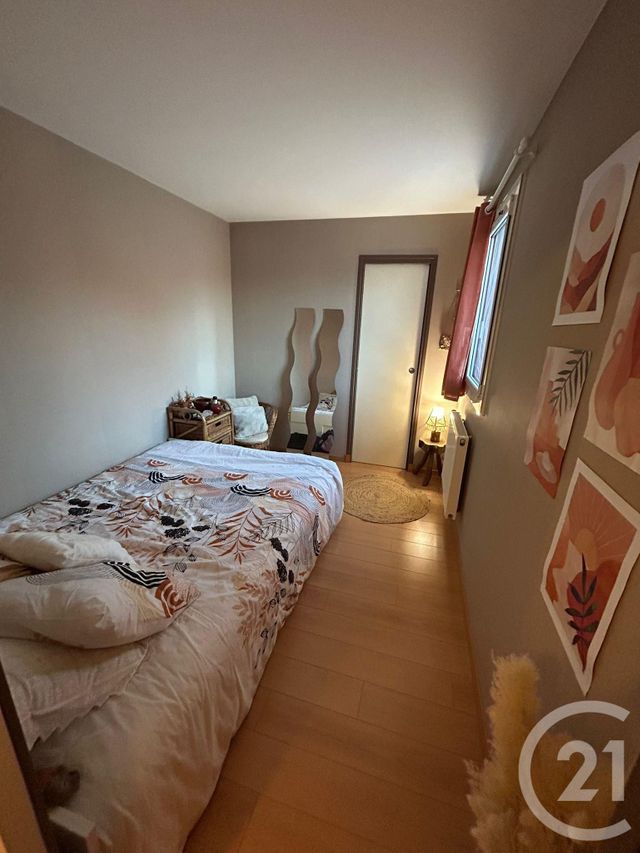 Appartement F5 à louer - 5 pièces - 90.71 m2 - ETIOLLES - 91 - ILE-DE-FRANCE - Century 21 Eureka