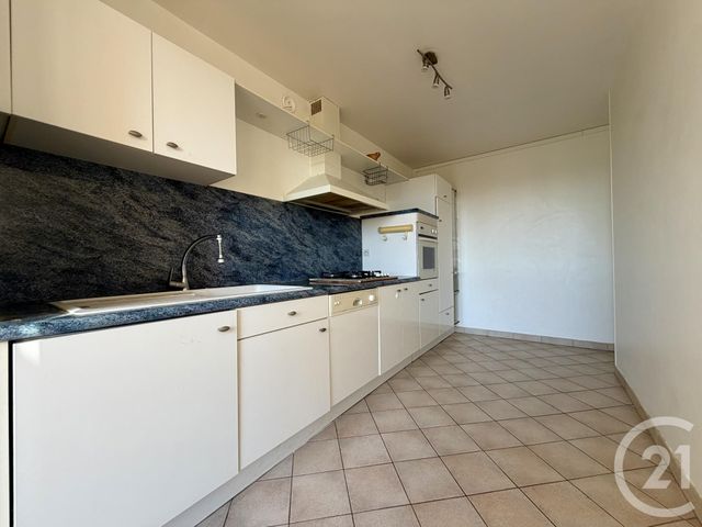 Appartement F4 à louer - 4 pièces - 76.26 m2 - EVRY - 91 - ILE-DE-FRANCE - Century 21 Eureka