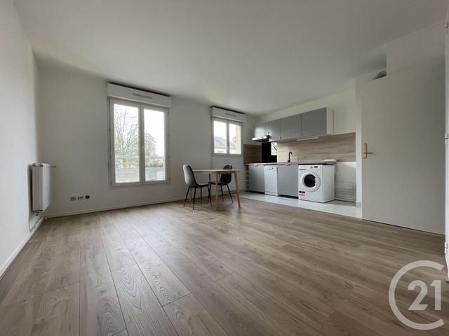 Appartement F2 à louer - 2 pièces - 44.3 m2 - EVRY - 91 - ILE-DE-FRANCE - Century 21 Eureka