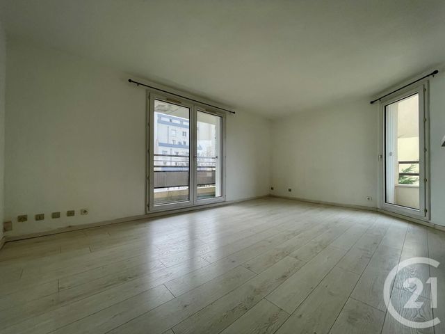 Appartement F3 à louer - 3 pièces - 54.86 m2 - EVRY - 91 - ILE-DE-FRANCE - Century 21 Eureka