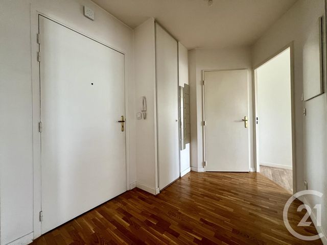 Appartement F2 à louer - 2 pièces - 47.21 m2 - EVRY - 91 - ILE-DE-FRANCE - Century 21 Eureka