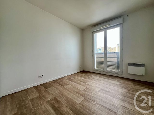 Appartement F2 à louer - 2 pièces - 47.21 m2 - EVRY - 91 - ILE-DE-FRANCE - Century 21 Eureka