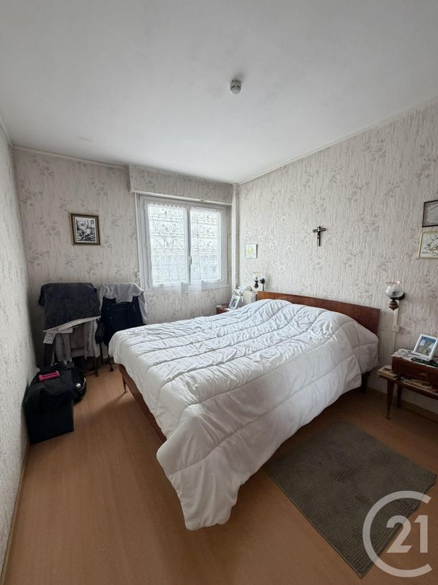 Appartement F4 à vendre - 4 pièces - 79.74 m2 - EVRY - 91 - ILE-DE-FRANCE - Century 21 Eureka