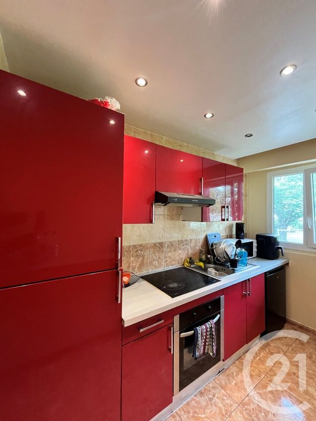 Appartement F4 à vendre - 4 pièces - 76.4 m2 - EVRY - 91 - ILE-DE-FRANCE - Century 21 Eureka