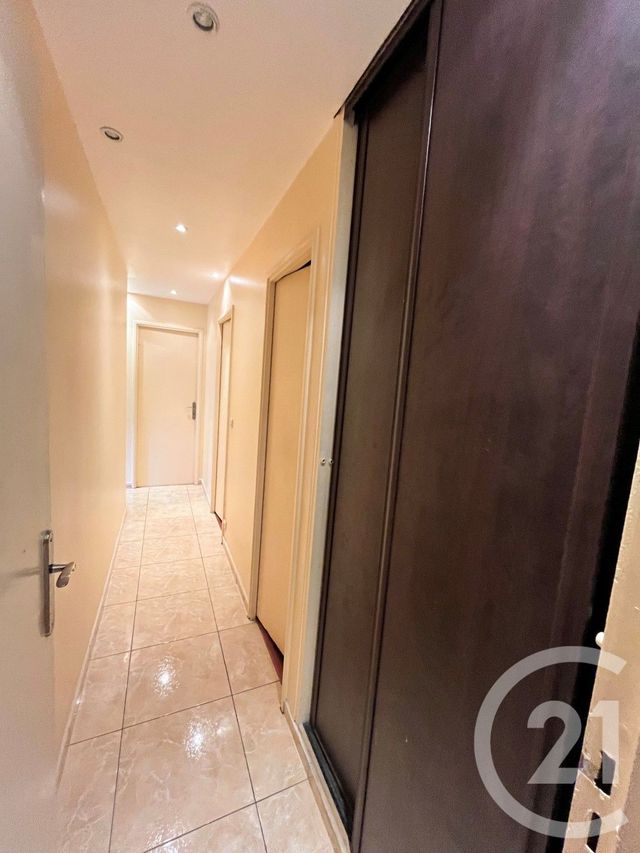 Appartement F4 à vendre - 4 pièces - 76.4 m2 - EVRY - 91 - ILE-DE-FRANCE - Century 21 Eureka