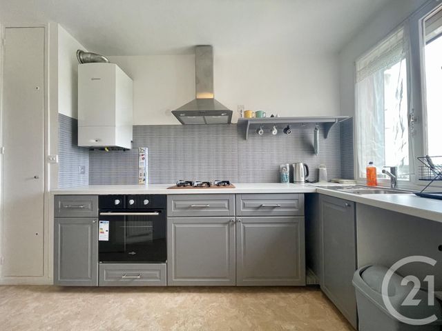 Appartement F3 à louer - 3 pièces - 67.06 m2 - EVRY - 91 - ILE-DE-FRANCE - Century 21 Eureka