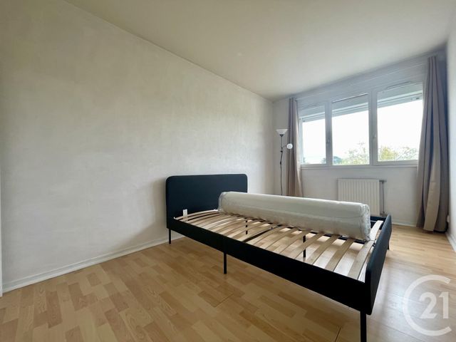 Appartement F3 à louer - 3 pièces - 67.06 m2 - EVRY - 91 - ILE-DE-FRANCE - Century 21 Eureka