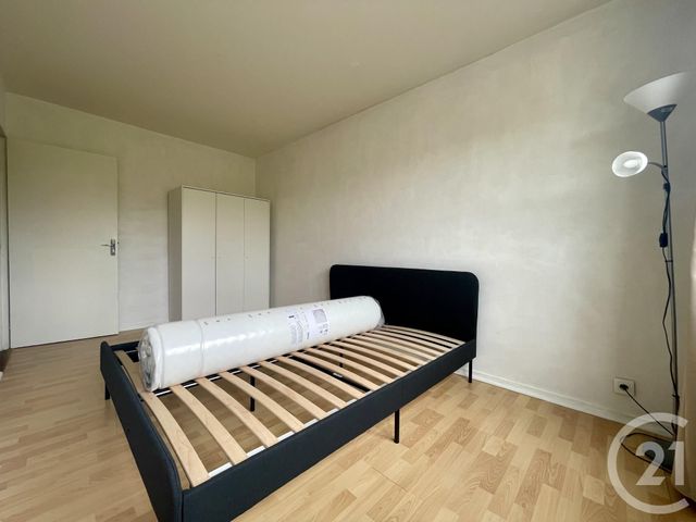 Appartement F3 à louer - 3 pièces - 67.06 m2 - EVRY - 91 - ILE-DE-FRANCE - Century 21 Eureka