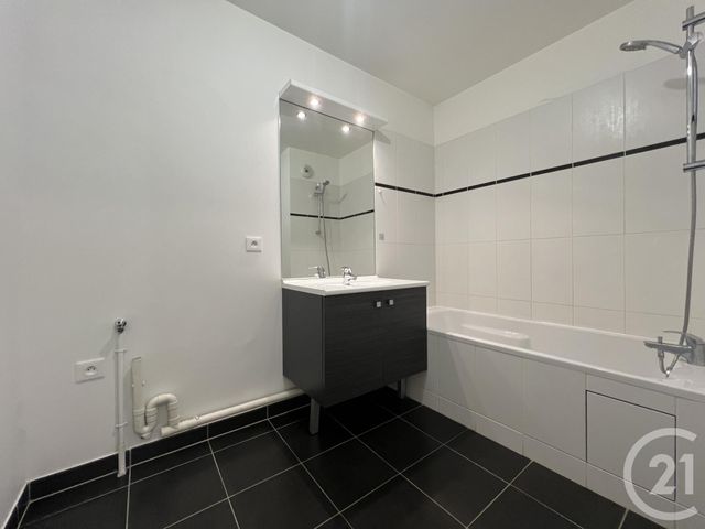 Appartement F3 à louer - 3 pièces - 65.45 m2 - ORSAY - 91 - ILE-DE-FRANCE - Century 21 Eureka