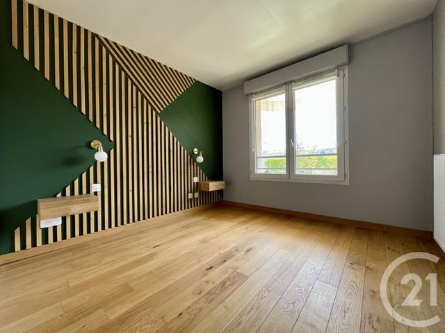 Appartement F2 à louer - 2 pièces - 46.99 m2 - EVRY - 91 - ILE-DE-FRANCE - Century 21 Eureka