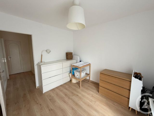 Appartement à vendre - 4 pièces - 77.0 m2 - EVRY - 91 - ILE-DE-FRANCE - Century 21 Eureka