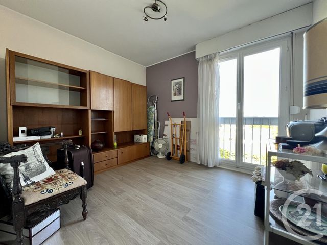 Appartement F4 à vendre - 4 pièces - 77.2 m2 - EVRY - 91 - ILE-DE-FRANCE - Century 21 Eureka