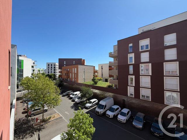 Appartement F3 à vendre - 3 pièces - 60.81 m2 - EVRY - 91 - ILE-DE-FRANCE - Century 21 Eureka