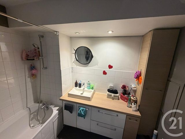 Appartement F1 à vendre - 1 pièce - 34.0 m2 - EVRY - 91 - ILE-DE-FRANCE - Century 21 Eureka