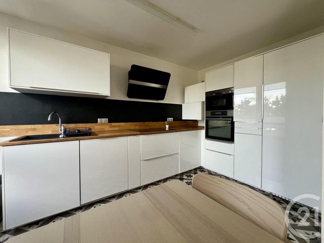 Appartement F3 à louer - 3 pièces - 72.95 m2 - EVRY - 91 - ILE-DE-FRANCE - Century 21 Eureka