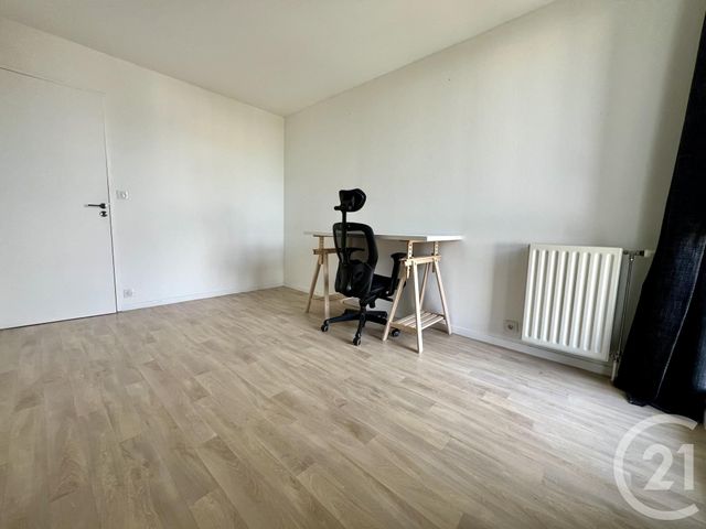 Appartement F3 à louer - 3 pièces - 72.95 m2 - EVRY - 91 - ILE-DE-FRANCE - Century 21 Eureka