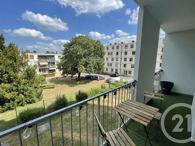 Appartement F3 à louer - 3 pièces - 60.03 m2 - EVRY - 91 - ILE-DE-FRANCE - Century 21 Eureka