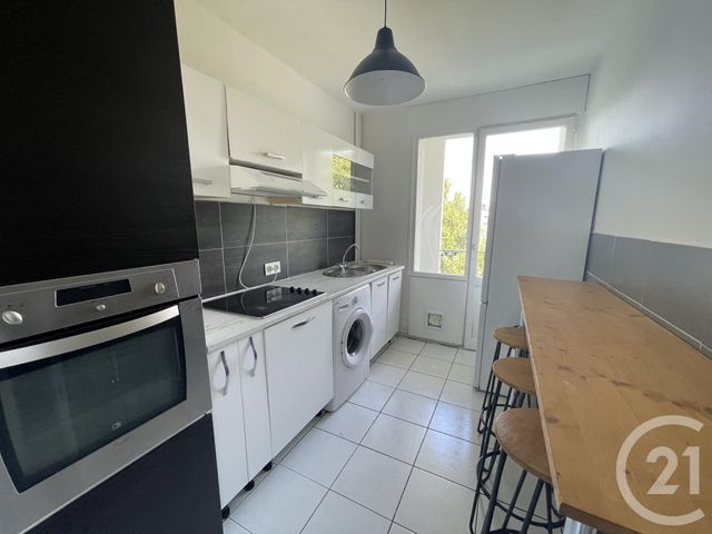 Appartement F3 à louer - 3 pièces - 60.03 m2 - EVRY - 91 - ILE-DE-FRANCE - Century 21 Eureka