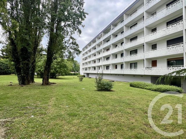 Appartement F2 à louer - 2 pièces - 48.0 m2 - COMBS LA VILLE - 77 - ILE-DE-FRANCE - Century 21 Eureka