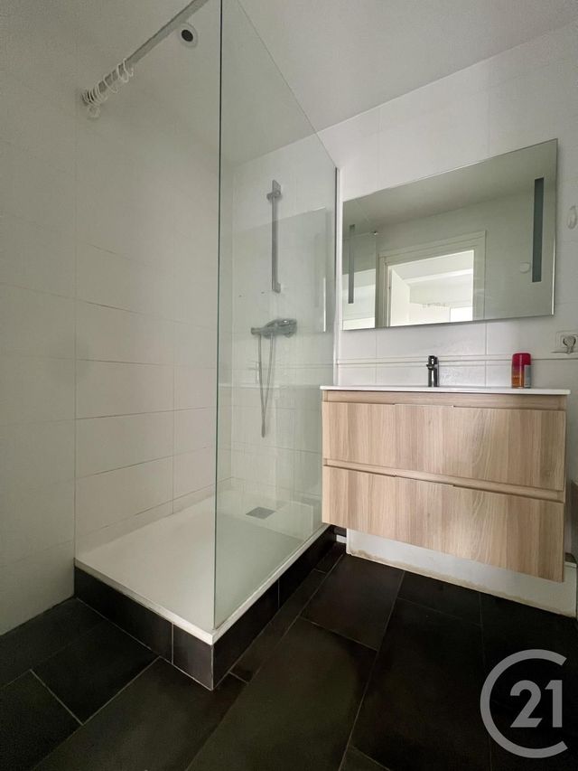 Appartement F2 à louer - 2 pièces - 48.0 m2 - COMBS LA VILLE - 77 - ILE-DE-FRANCE - Century 21 Eureka