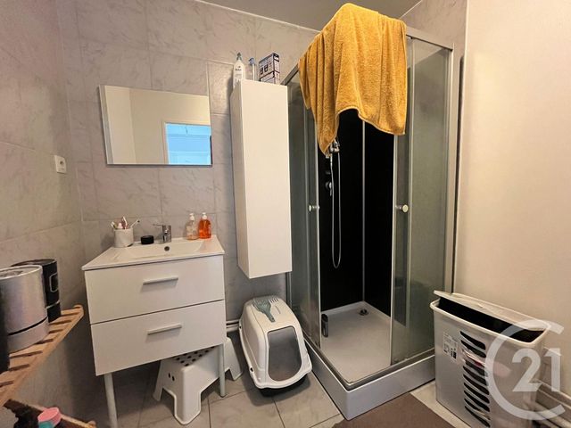 Appartement F2 à vendre - 2 pièces - 46.51 m2 - EVRY - 91 - ILE-DE-FRANCE - Century 21 Eureka